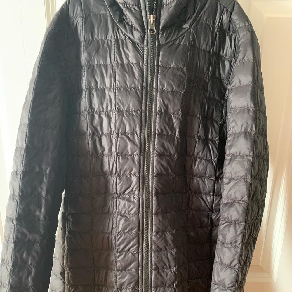 North face jacket - super light but very warm youth large (size 12)